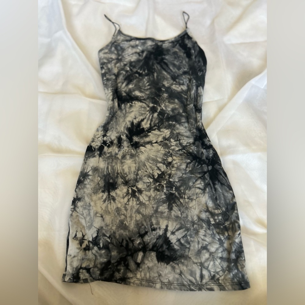 Tie dye design blue and white dress